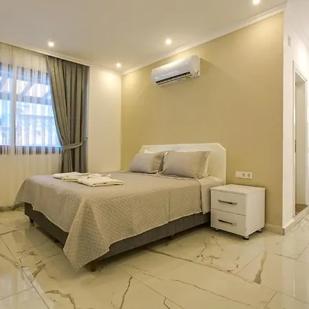 Hotel Nur & 3*